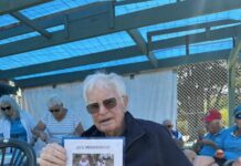 Mo-Ths life membership for Bob