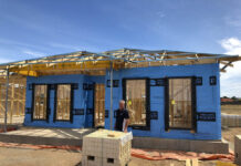 Picking up tools in Strath