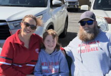 Watching footy at Willunga