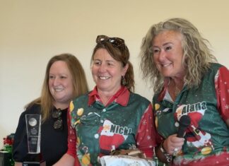 Links Lady Bay Christmas